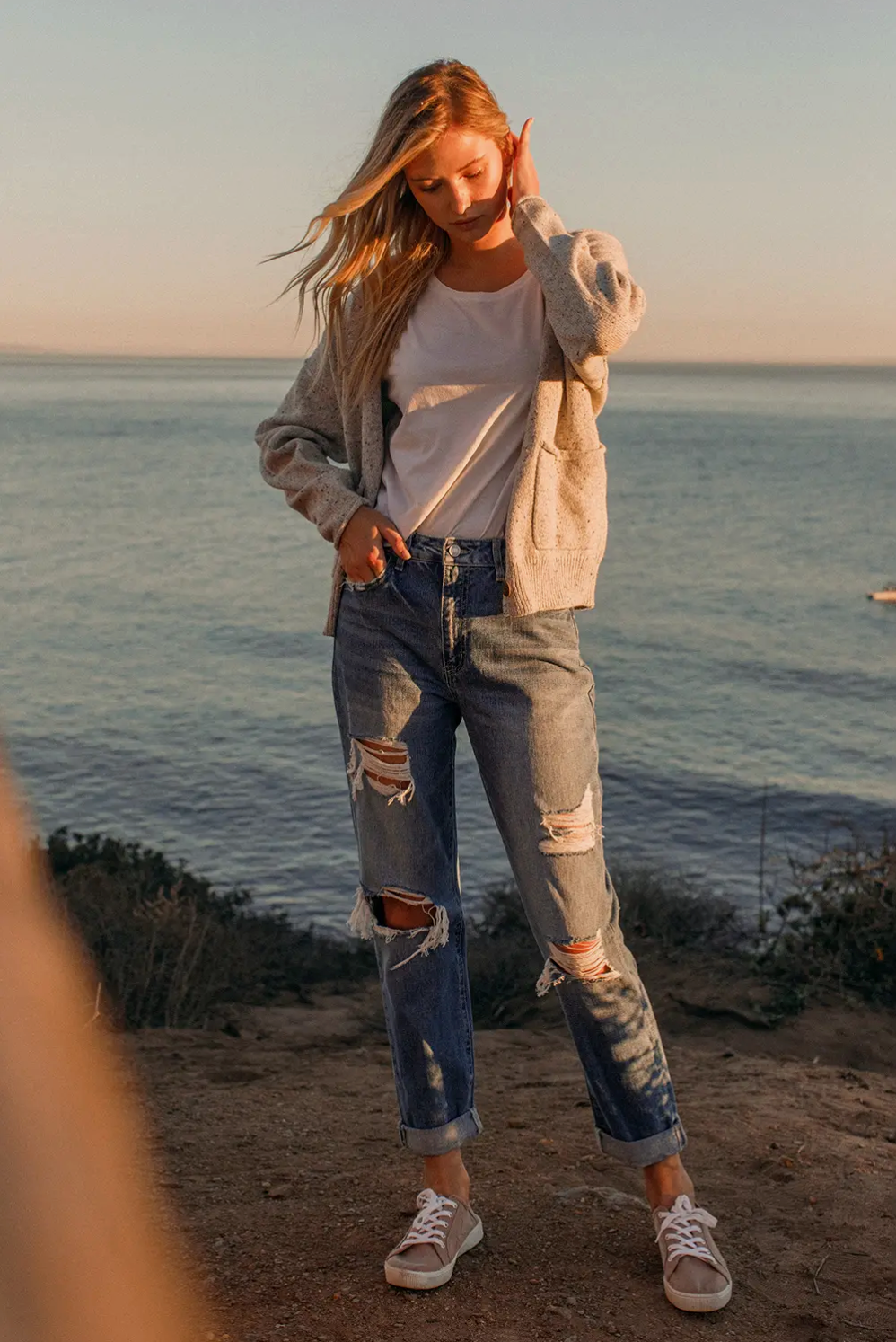 Distressed Rigid Mom Jean