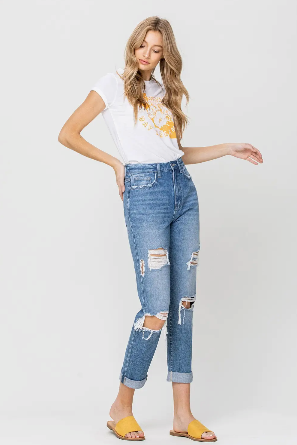Distressed Rigid Mom Jean