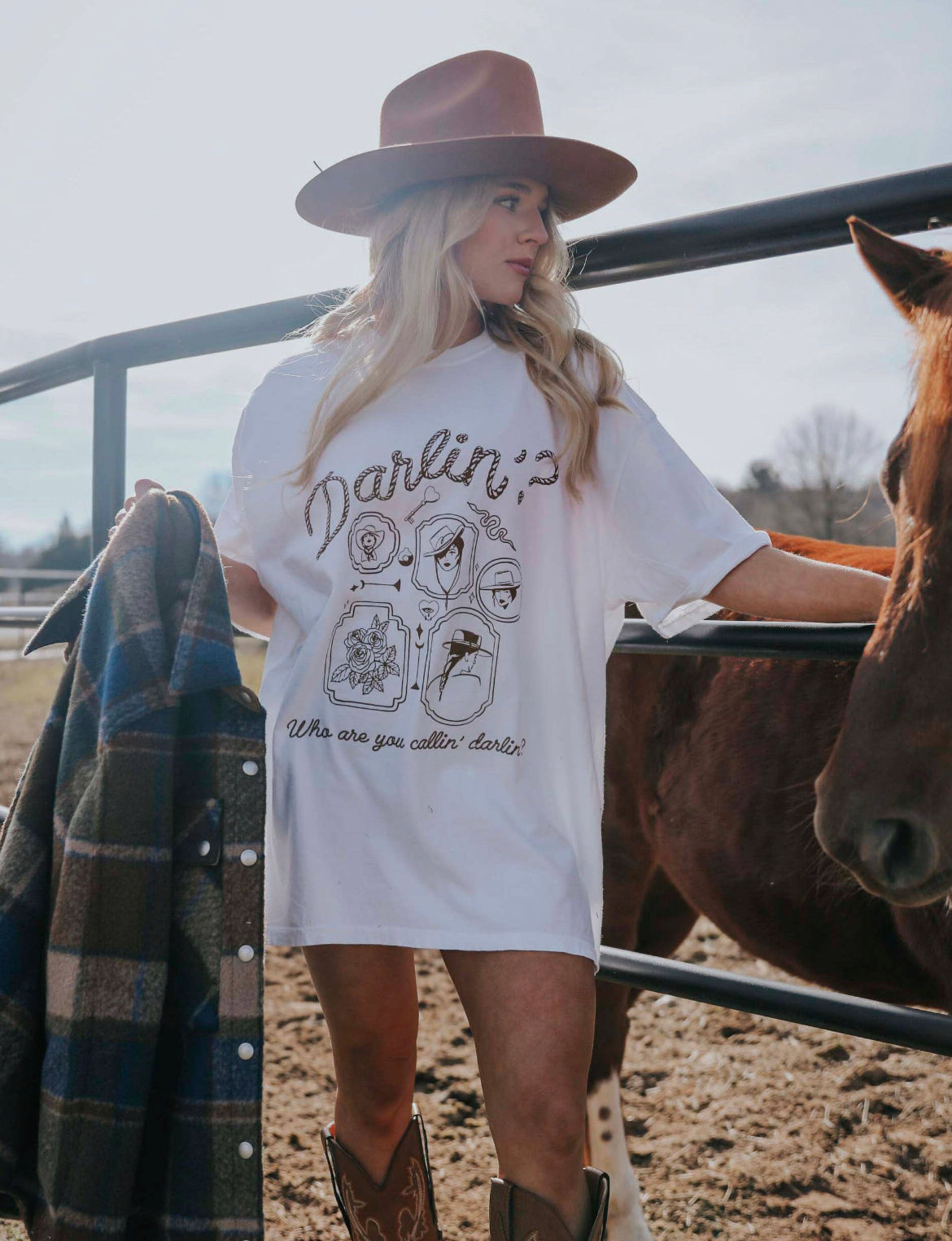 Darlin (FRONT + BACK) Graphic Tee